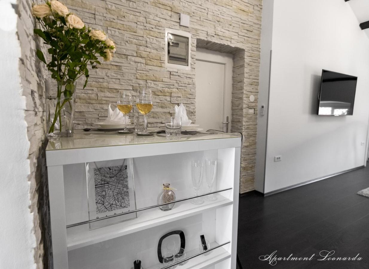 Apartamento Penthouse Leonarda With Private Parking Pula Exterior foto