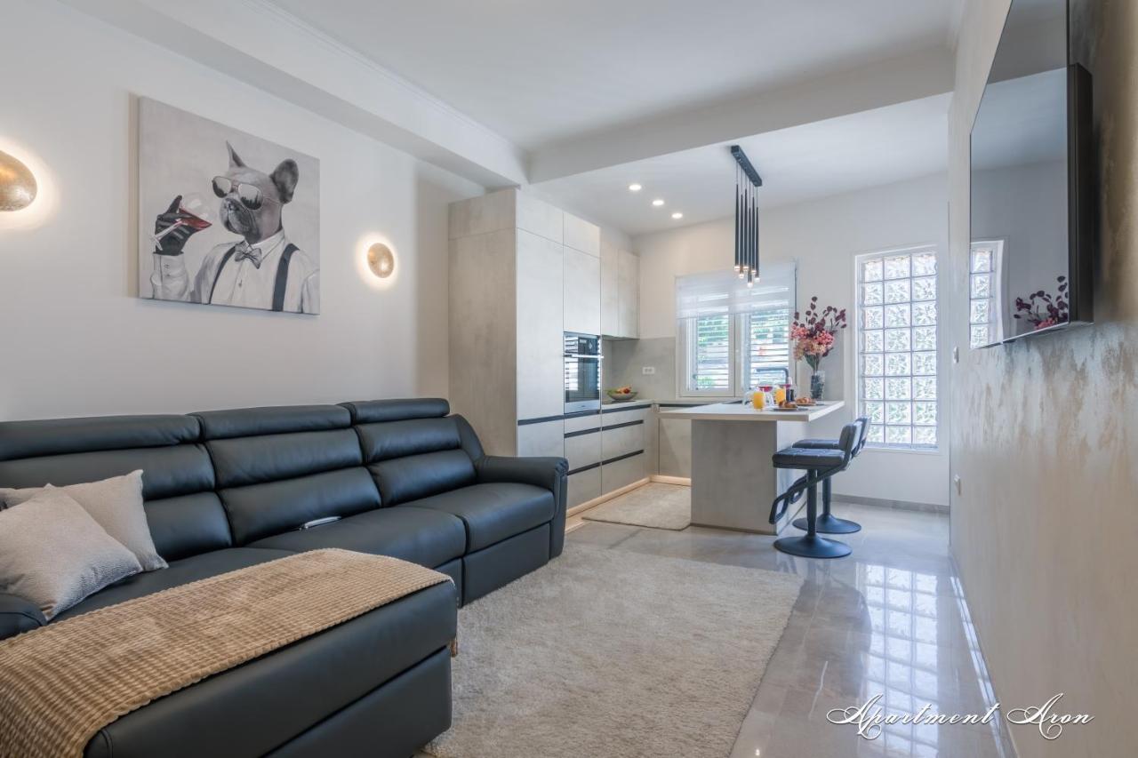 Apartamento Penthouse Leonarda With Private Parking Pula Habitación foto
